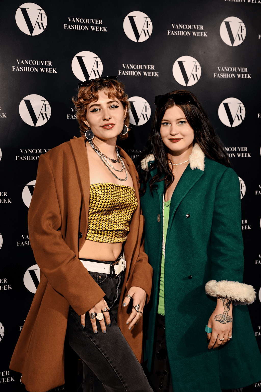 Flawless runway execution by a VFW model in a textured coat