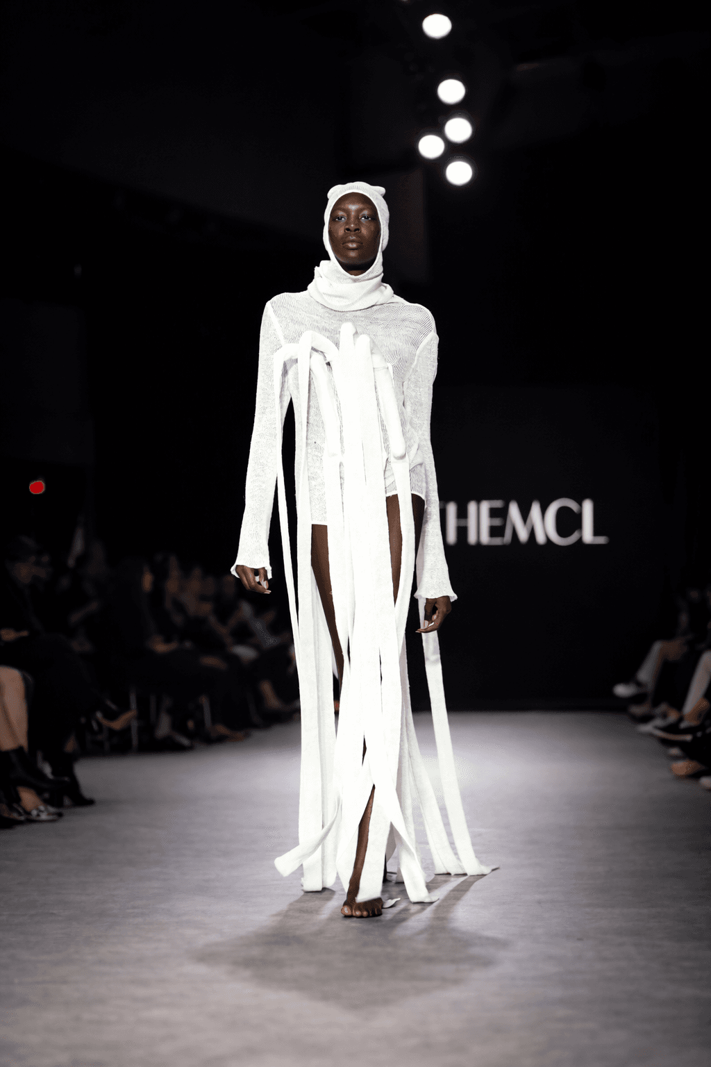 HEMCL flowing strips